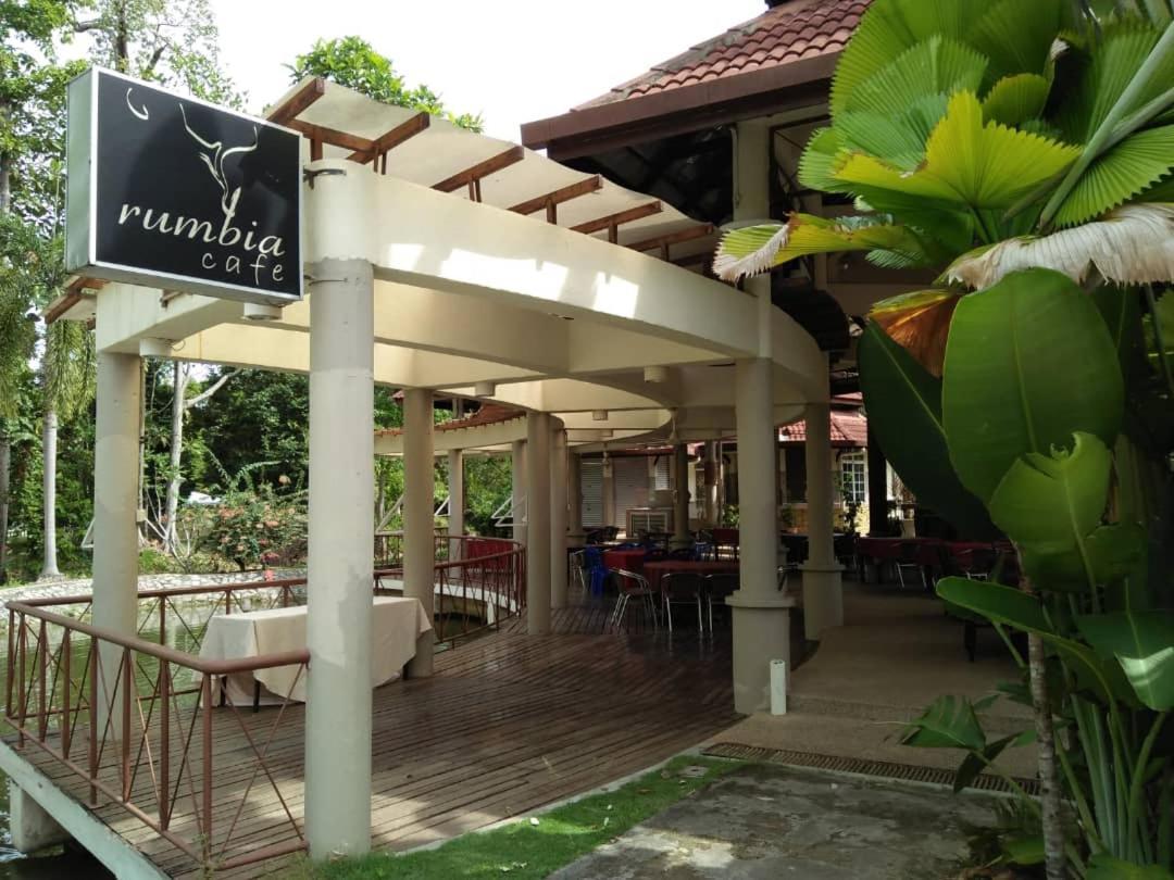 Hotel Felda Residence Hot Springs Sungkai Exterior foto