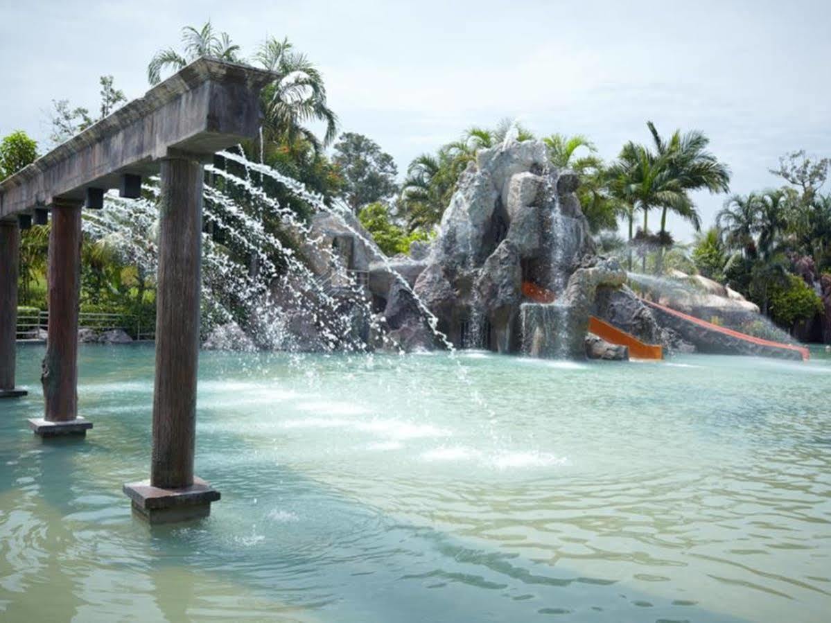 Hotel Felda Residence Hot Springs Sungkai Exterior foto